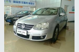 省心好開，動(dòng)力隨傳隨到——泰安強(qiáng)世行實(shí)拍二手大眾速騰1.8T手動(dòng)時(shí)尚型